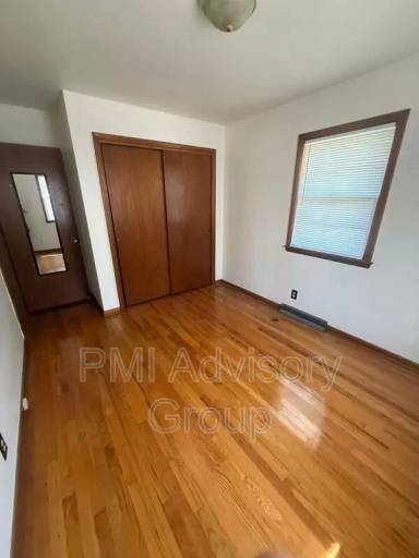 Main picture of 1327 NE Winfield Ave