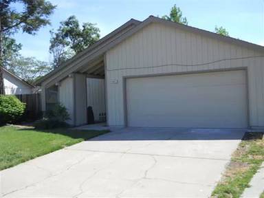 Main picture of 8604 Maple Grove Ct
