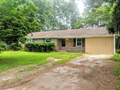 Main picture of 781 Robin Dr SE