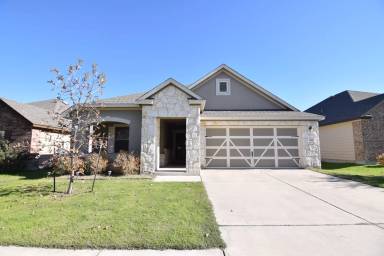 Main picture of 1230 Lonesome Oak Dr
