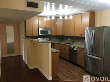 Main picture of 3219 W Parkway Dr