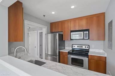 Main picture of 492 Massachusetts Ave