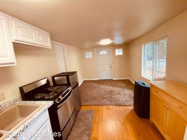 Main picture of 4952 Cedar Dr