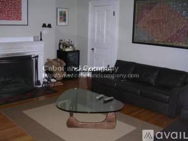 Main picture of 8 Fairfield St