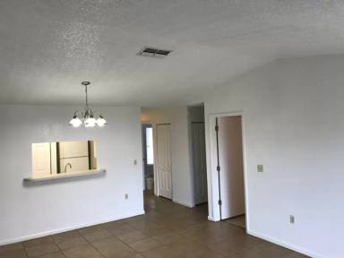 Main picture of 3119 Julia Ct