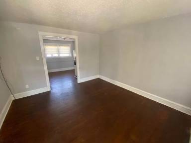 Main picture of 7125 Emerson Ave