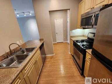 Main picture of 2429 Watermarke Pl