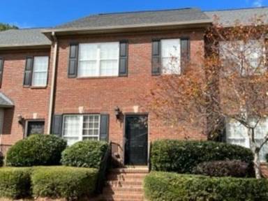Main picture of 468 Meadow Croft Dr