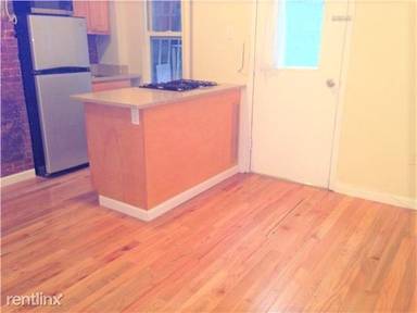 Main picture of 130 Saint Marks Pl