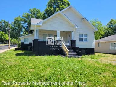 Main picture of 15 College St