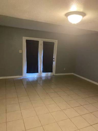 Main picture of 3730 Saratoga Dr