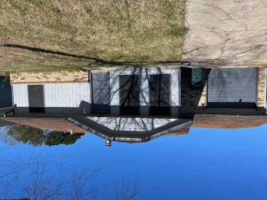 Main picture of 9160 Monica St