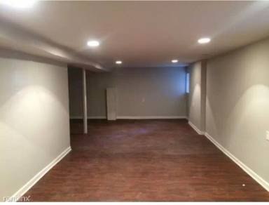 Main picture of 5507 W Adams St
