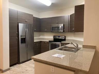 Main picture of 3101 Pearl Pkwy