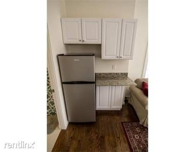 Main picture of 538 E Broadway