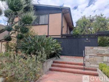 Main picture of 1629 Fremont Ave