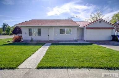 Main picture of 7 N 3rd W