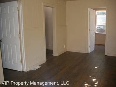 Main picture of 313 S Division St