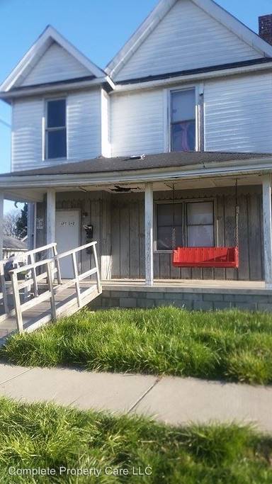 Main picture of 130 W 6th St