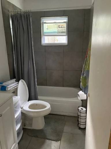 Main picture of 2022 E New Orleans Ave