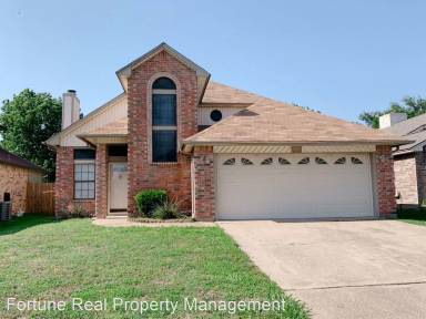 Main picture of 215 Sorrel Trl