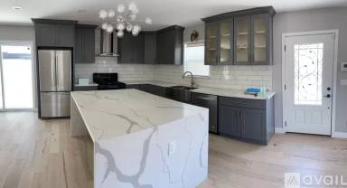 Main picture of 1029 W 160th St