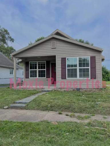 Main picture of 1331 S Locke St