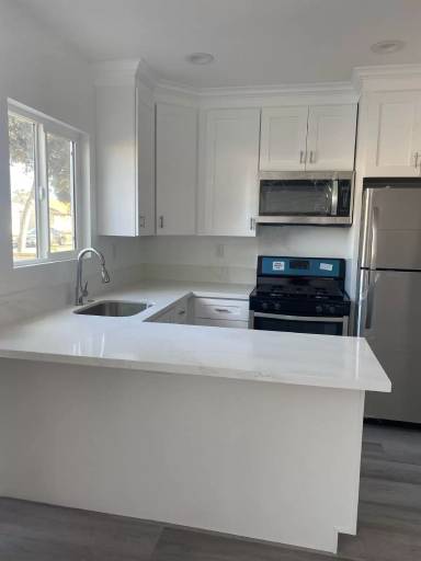 Main picture of 10126 Muroc St
