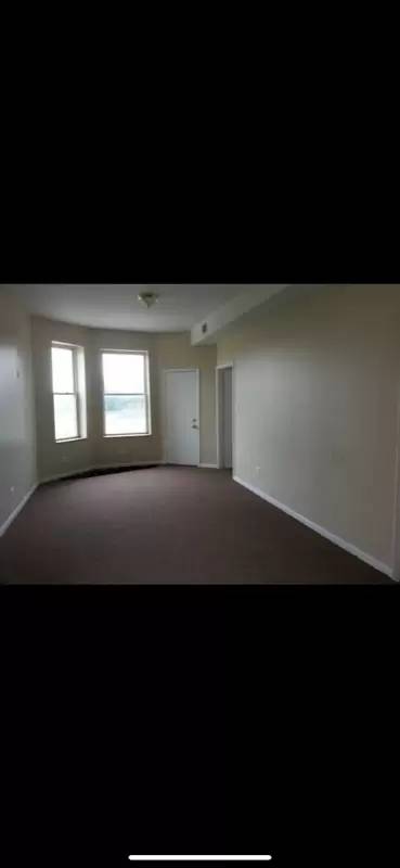 Main picture of 1143 S Saint Louis Ave