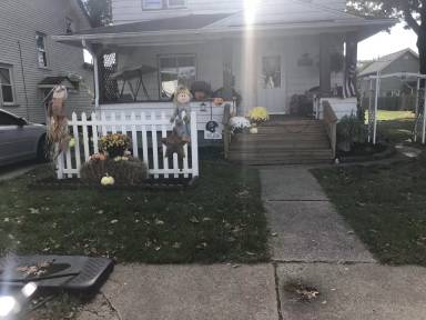 Main picture of 633 Geiger Ave SW