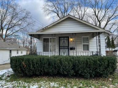 Main picture of 919 Mann Ave