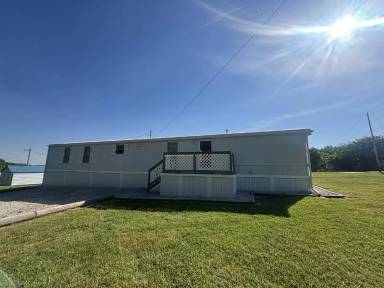 Main picture of 824 Browns Ridge Rd