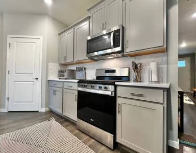 Main picture of 908 Rollins Den Dr