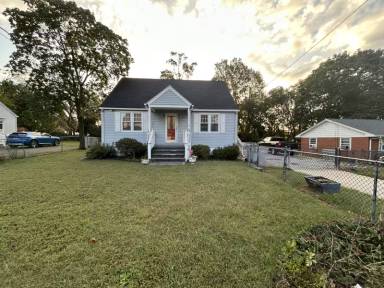 Main picture of 741 S East Ave