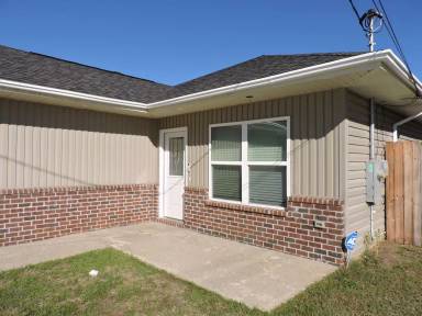 Main picture of 1000 Polk Ave