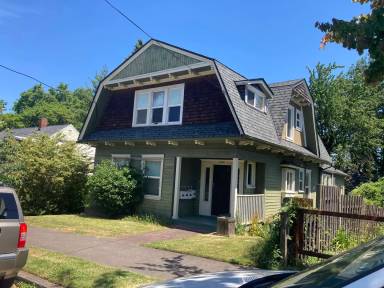 Main picture of 3424 SE 10th Ave