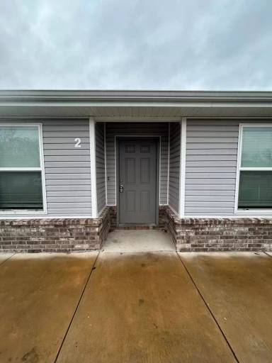 Main picture of 325 Westbrook Ct