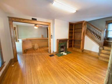 Main picture of 33 W Patterson Ave