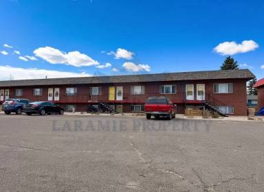 Main picture of 702 Downey St