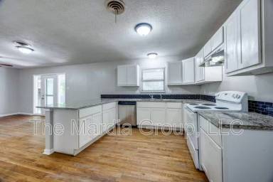 Main picture of 1306 Blanton Pl