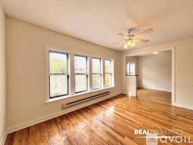 Main picture of 3825 N Fremont St