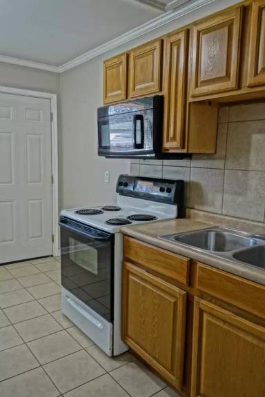 Main picture of 4004 McVay St SW