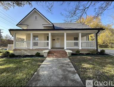 Main picture of 1218 Pless St NW
