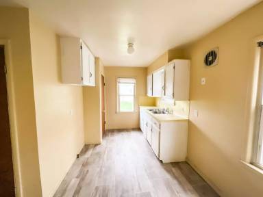 Main picture of 2517 Gibson St