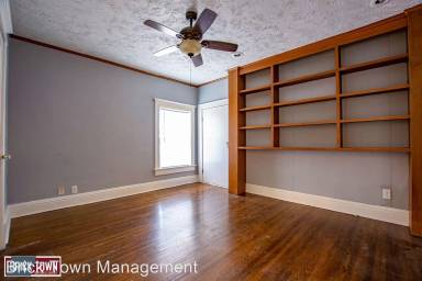 Main picture of 115 S 38th St