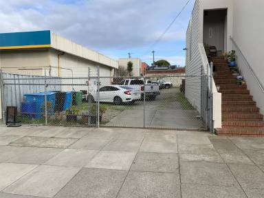 Main picture of 1741 Ocean Ave