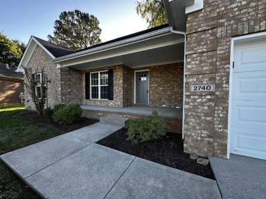Main picture of 2740 Pointe Ct