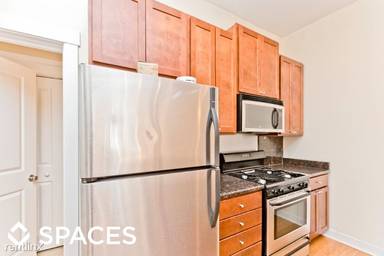 Main picture of 930 W Sheridan Rd