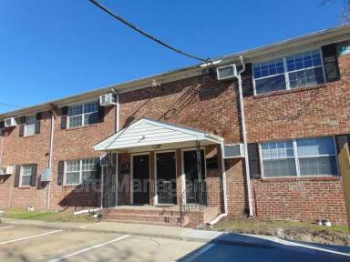 Main picture of 4907 E Princess Anne Rd