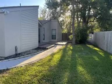 Main picture of 2486 Whispering Woods Blvd